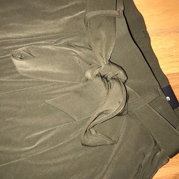Express olive green pants - Picture 2 of 4